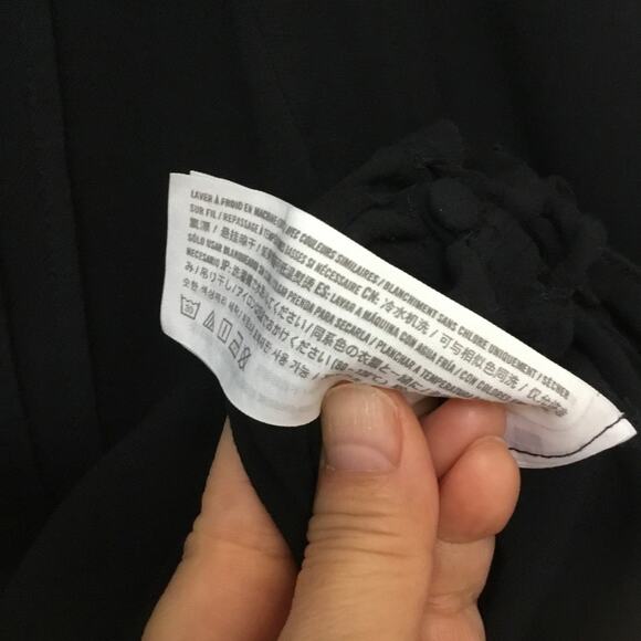 Abercrombie & Fitch Black V-Neck Crop Top - Picture 8 of 12